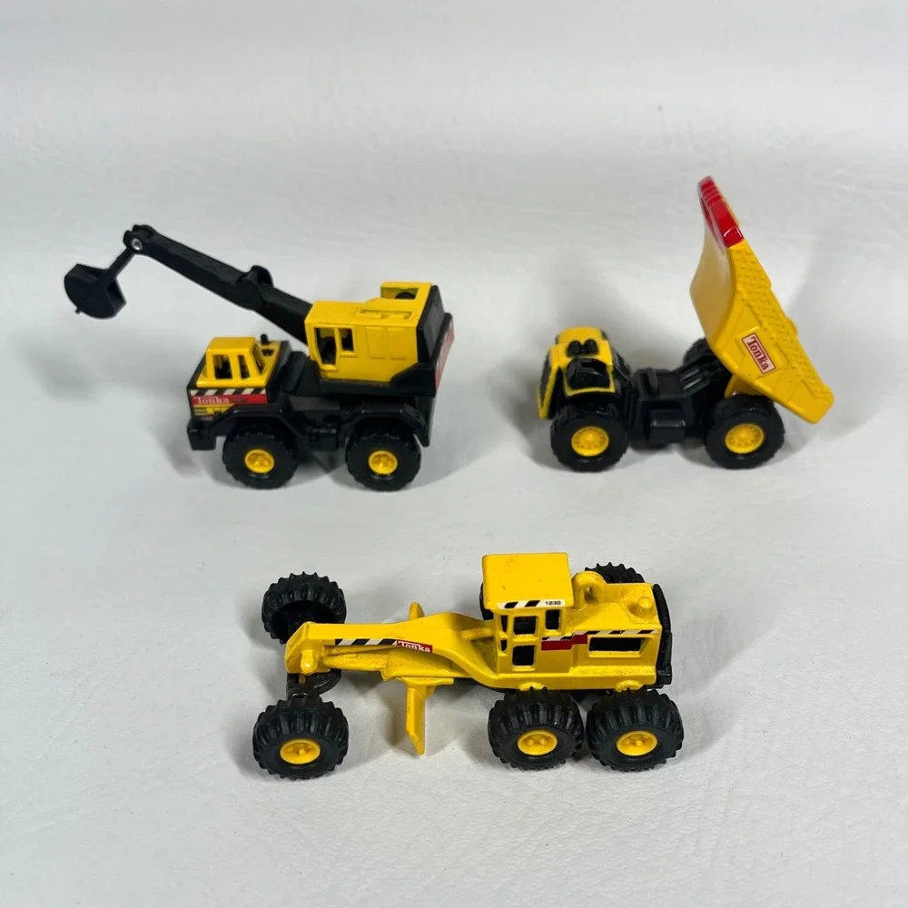 Vintage Tonka Toy Truck Lot 11pc Construction Vehicles Tanker Excavator Mixer